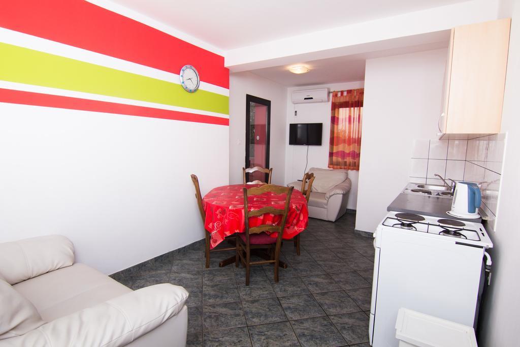 Apartmani Zuzic كرك الغرفة الصورة